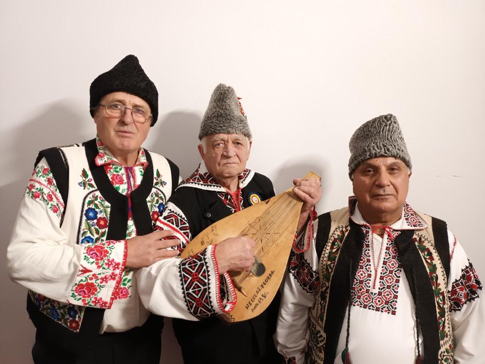 Neculai Florea , Nicolae Amarandei, Valentin Balasanu